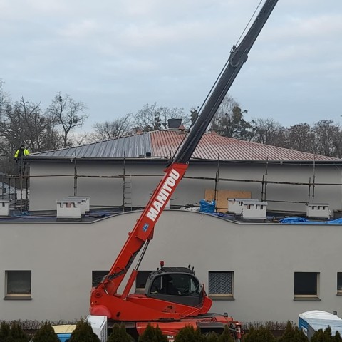 Powiększ obraz: Termomodernizacja budynku szkolnego oraz przebudowa obiektów i urządzeń szkolno-rekreacyjnych
